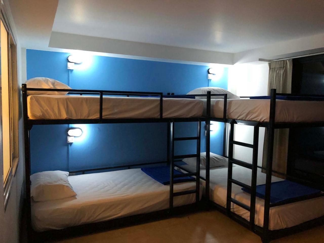 Bodega Phuket Patong (Adults Only) Hostel Exterior photo