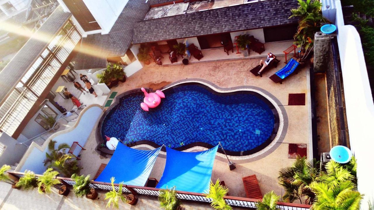 Bodega Phuket Patong (Adults Only) Hostel Exterior photo